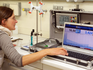 Workshop mit Dr. Franz Kappenberg: Chemie - einfach und schnell erforschbar gemacht