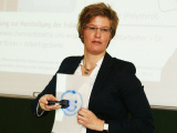 Prof. Dr. Simone Krees: "Optische Datenspeicher mit molekularen Schaltern"