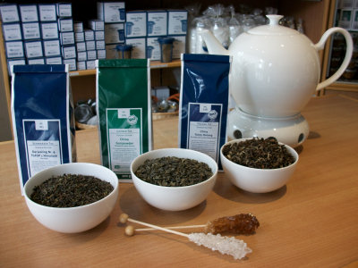 Coffein- und Gesamtgerbstoffgehalte in Tee