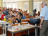 Vortrag und Workshop von Prof. Dr. Georg Schwedt: "Chemie querbeet und reaktiv - Basisreaktionen mit Alltagsprodukten"