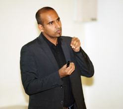 Dr. Amitabh Banerji: Fantastic Plastic - vom Plexiglas® zum AMOLED-Display