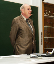 Prof. Dr. Georg Schwedt: Chemie vom Erdinneren bis ins Universum