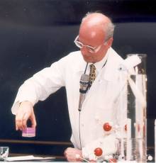 Dr. Gerhard Heywang